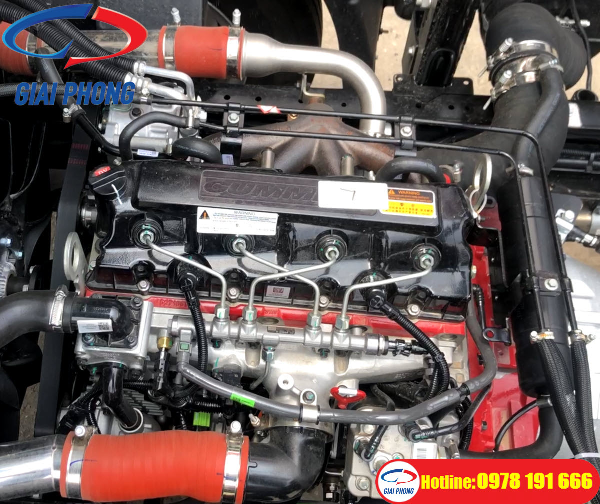 Chi tiết động cơ Cummins 4.460 cm³ của xe N900