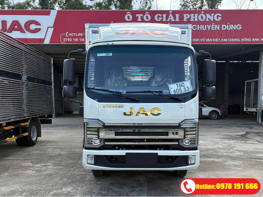Ngoại thất JAC N350S Pro E5 thùng kín